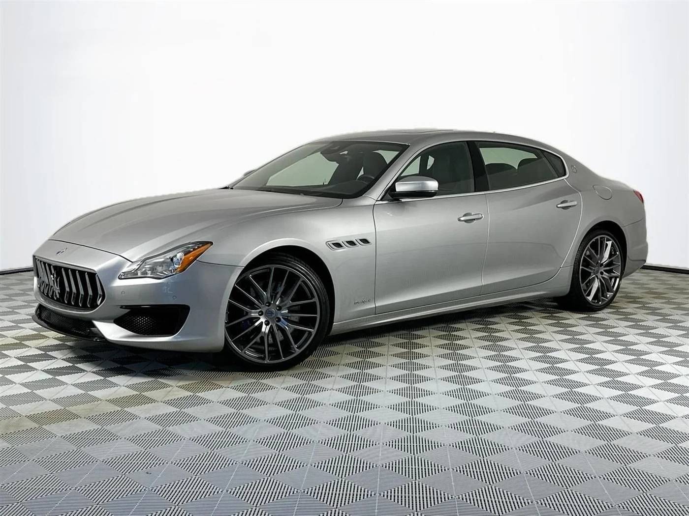 2017 Maserati Quattroporte